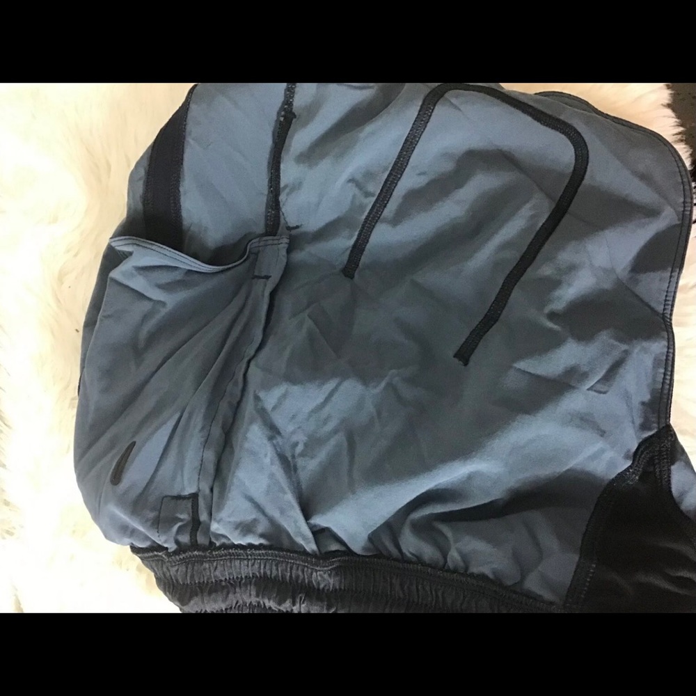 Lululemon Drawstring Lightweight Running Shorts S… - image 7